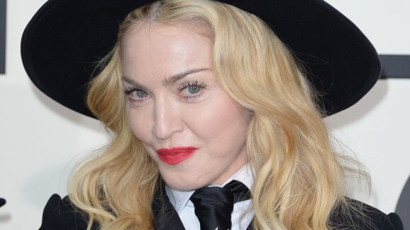 Madonna desiste de passar o Réveillon no Rio e viaja com a família para a Suíça