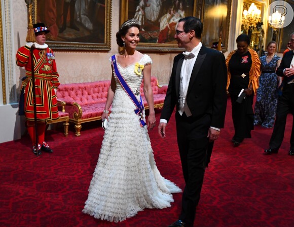 A tiara usada por Kate Middleton em estreia como Princesa de Gales foi herdada da sogra, Princesa Diana