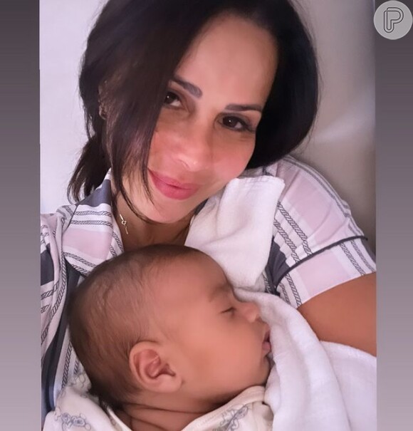 Viviane Araujo inspirou mulheres com relato da maternidade real; atriz é mãe do pequeno Joaquim, 2 meses