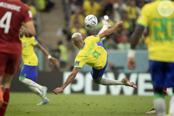 Richarlison se transformou no queridinho da torcida brasileira após marcar os 2 gols do Brasil contra a Sérvia na estreia da seleção na Copa do Mundo