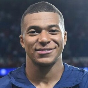 Nome de Ines Rau vem à tona nas redes sociais nos jogos de Mbappé