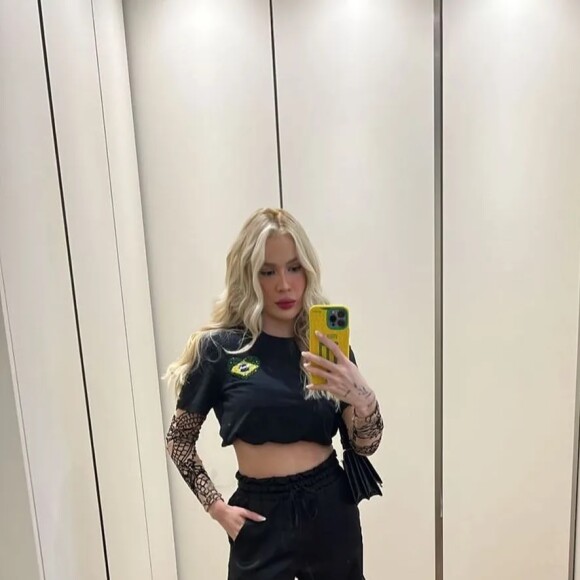 Karoline Lima anunciou viagem ao Catar nas redes sociais