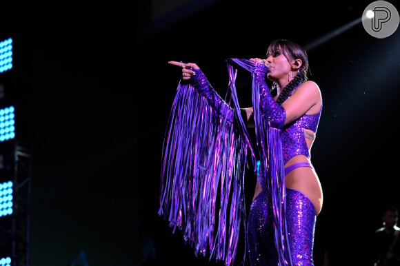Anitta apostou em um cabelo com tranças para show em São Paulo