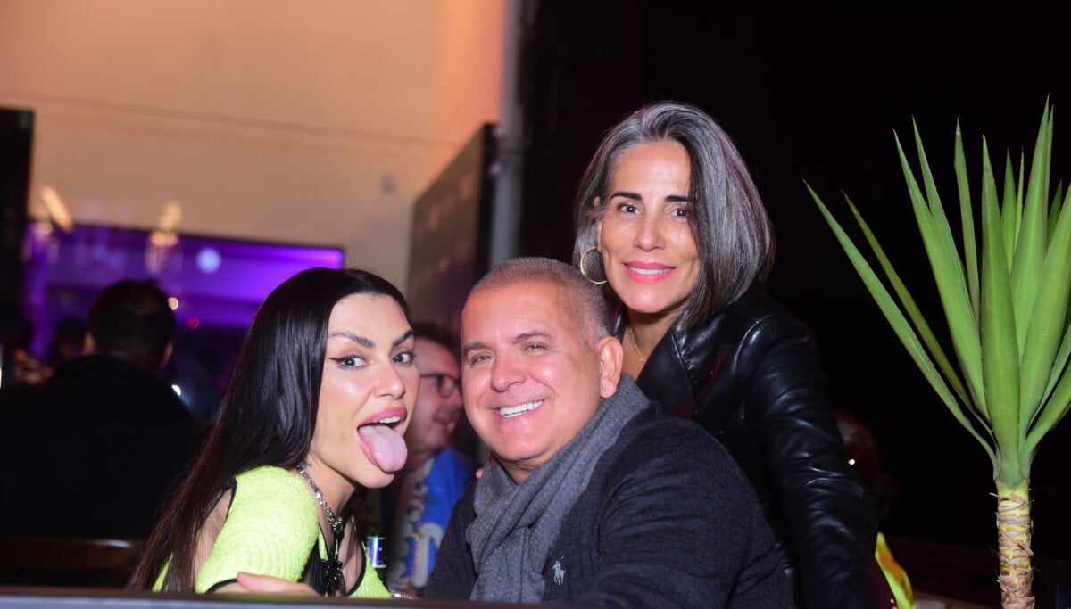 Após polêmica de suposto lança-perfume, Cleo Pires rebate internautas