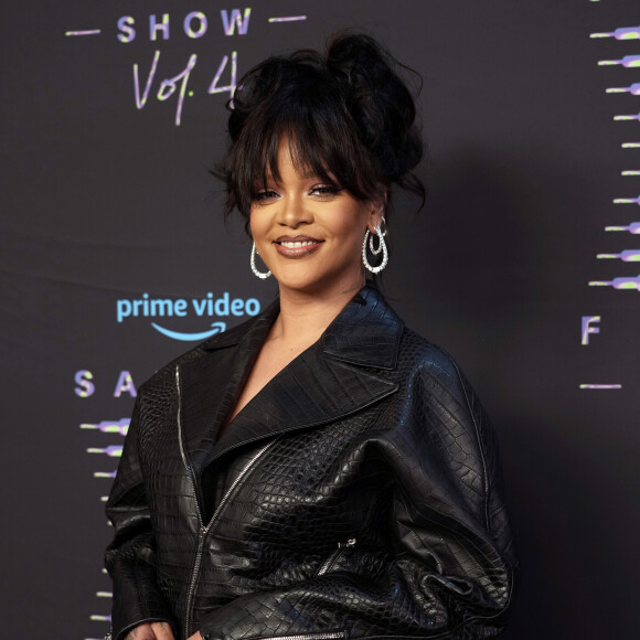 Rihanna queria que um jornalista preto publicasse a primeira foto do filho