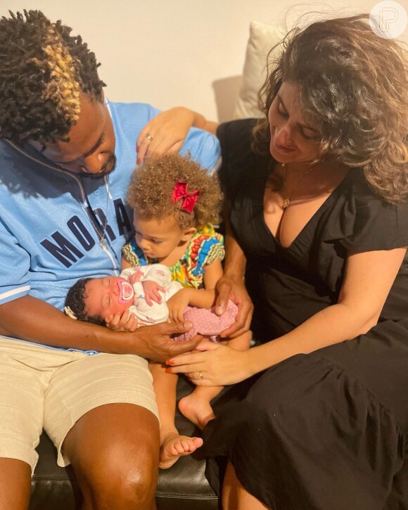Segunda filha de David Junior e Yasmin Garcez e irmã de Amora, Odara nasceu em 10 de dezembro de 2022