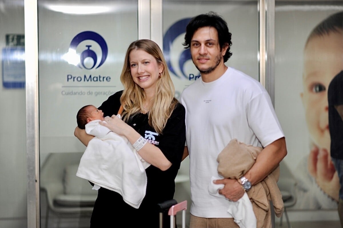 Foto Filha De Gabriela Prioli E Thiago Mansur Ava Nasceu Em De Dezembro De Purepeople