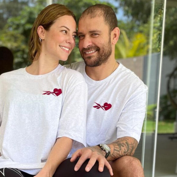 Paolla Oliveira e Diogo Nogueira avaliaram, em março, o rótulo de 'casal mais sexy': 'Quem acha são os outros. A gente só se sente querido!', disseram, ao Splash