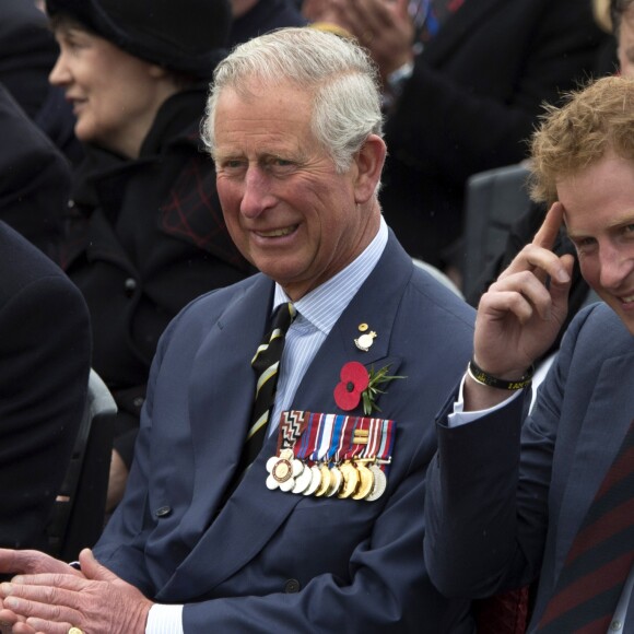 Atitude do Rei Charles III pode piorar relação com o filho Harry