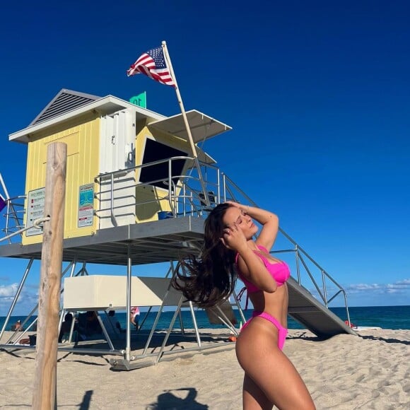 Corpo de Larissa Manoela rendeu elogios de fãs e do noivo, André Luiz Frambach