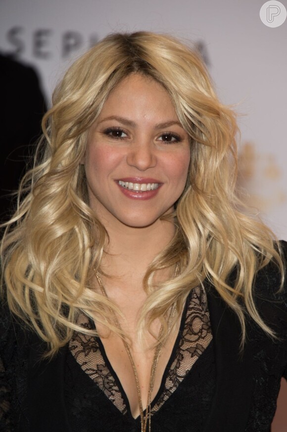 Shakira lança seu perfume 'S by Shakira', em 27 de março de 2013