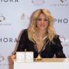 Shakira conversa com a imprensa