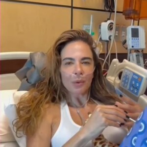 Luciana Gimenez passou por cirurgias na perna esquerda