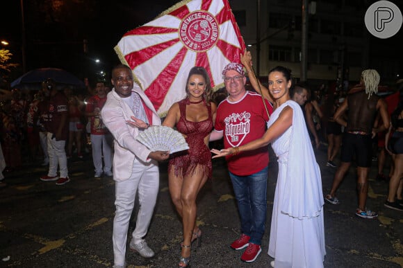 Viviane Araujo recebeu apoio de fãs após desabafo: 'Aos julgadores, o recado foi dado e de uma forma muito inteligente! Seu sambar é único'