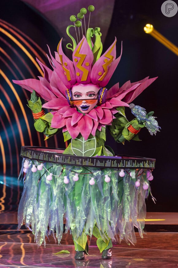 Quem é a DJ Vitória-Régia da terceira temporada do 'The Masked Singer Brasil'?