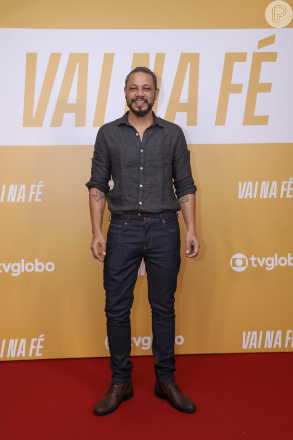 Carlão (Che Moais) tem morte trágica na novela 'Vai na Fé' após grave acidente de carro