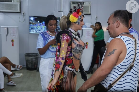 Carnaval 2023: Gabi Martins em preparação para desfilar na Sapucaí