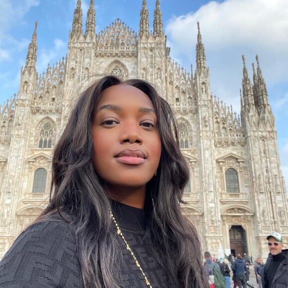 Iza fez selfie na Catedral de Milão, um dos pontos turísticos mais famosos da cidade italiana