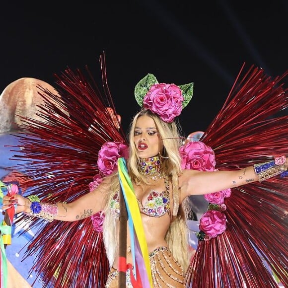 Yasmin Brunet também teve problemas com sua fantasia