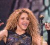 Shakira teria faturado 21 milhões de euros (o equivalente a R$ 116,2 milhões de reais, na atual cotação) só pelos royalties das três faixas