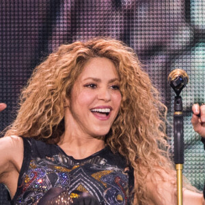 Shakira teria faturado 21 milhões de euros (o equivalente a R$ 116,2 milhões de reais, na atual cotação) só pelos royalties das três faixas