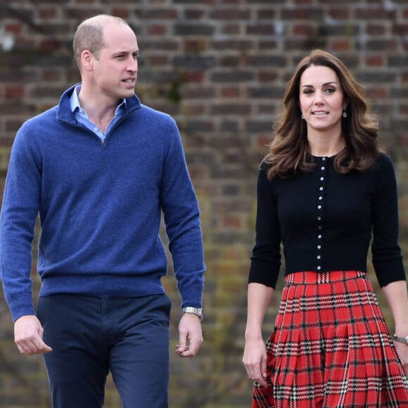 William e Kate Middleton jogam objetos um no outro durante as brigas