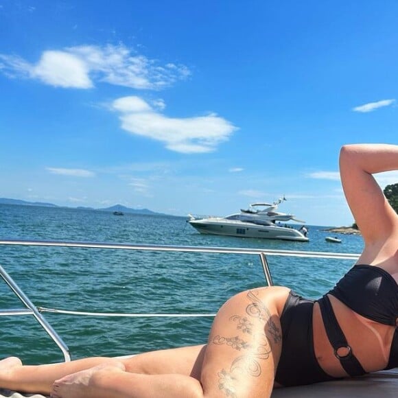 Andressa Urach tem faturado uma fortuna em plataforma de conteúdo adulto