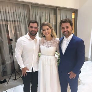 Filho de Leandro, Thiago Costa celebrou o casamento da irmã, Lyandra Costa