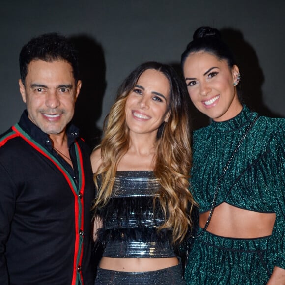 Wanessa Camargo recebeu o pai, Zezé Di Camargo e a madrasta, Graciele Lacerda, em camarim de seu show em casa de espetáculos