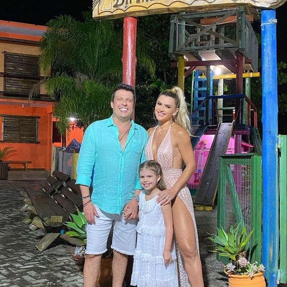Mirella Santos e Wellington Muniz, o Ceará, são pais da pequena Valentina
