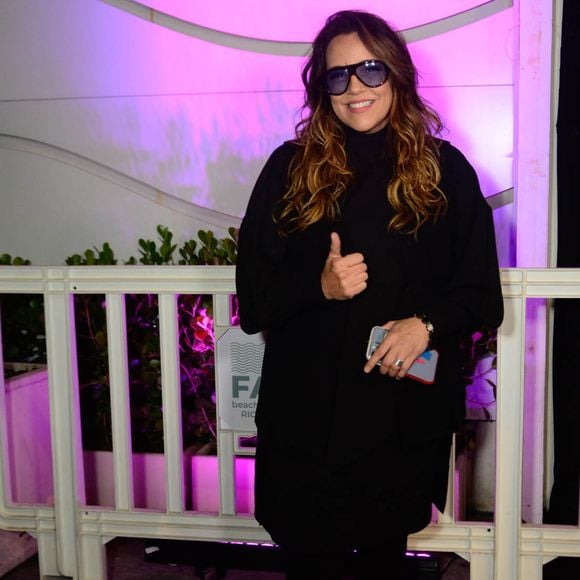 Ana Carolina marcou presença na festa da cantora Ludmilla
