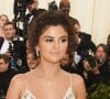 O look de Selena Gomez no MET Gala 2018 era delicado e romântico