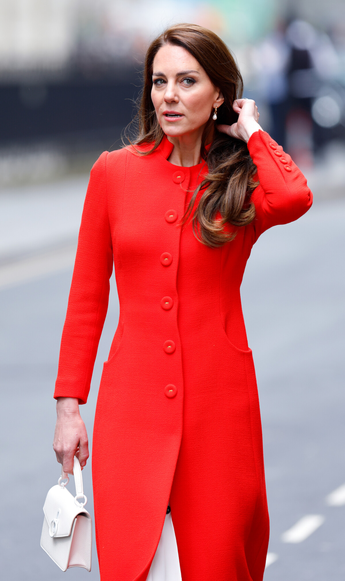 Foto Kate Middleton Elegeu Um Look Vermelho Para Passeio No Soho Purepeople