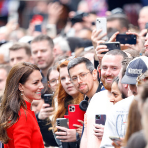 Kate Middleton e Príncipe William atraíram multidão ao Soho
