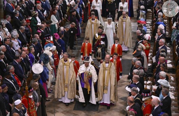 Camilla Parker Bowles e Rei Charles III foram coroados em 6 de maio de 2023 em Londres, na Inglaterra