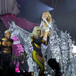 Beyoncé replicou o icônico cavalo que é capa do álbum Renaissance no show