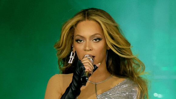 Beyoncé volta com look fotocrômico e supergrifada: 5 provas que a Renaissance Tour faz inveja a muita fashion week