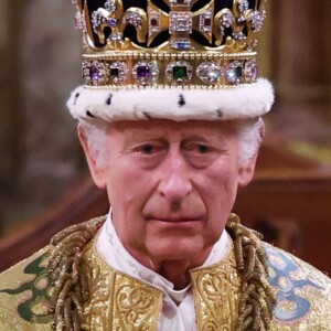 Convidada brasileira revela segredos de coroação do Rei Charles III