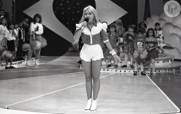 No começo dos anos 1990, a apresentadora Mariane Dombrova prometia se tornar um dos grandes ícones da TV, mas um episódio infame mudou todo o curso de sua vida