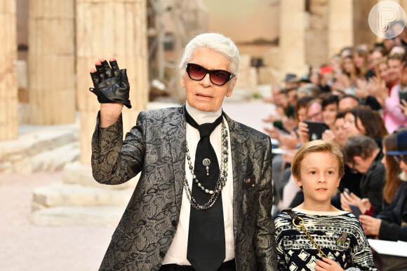 Karl Lagerfeld é ex-diretor artístico da Chanel