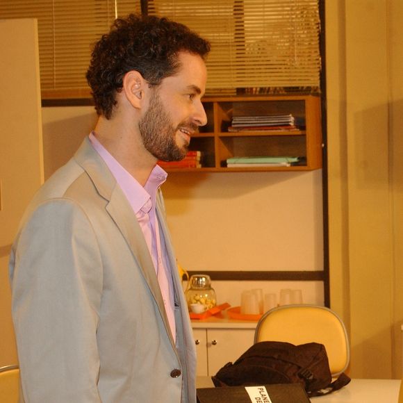 Helena Ranaldi viveu a Raquel na novela 'Mulheres Apaixonadas', em 2003, vítima de Marcos (Dan Stulbach)