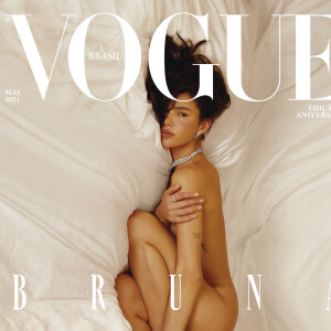 Bruna Marquezine: novo viral de foto nua acontece pouco tempo depois da aclamada capa para a revista Vogue