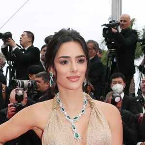Bruna Biancardi alinhou vestido nude com joias de esmeraldas no Festival de Cinema de Cannes