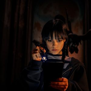 Jenna Ortega já admitiu que não achava que interesses amorosos faziam sentido para Wandinha