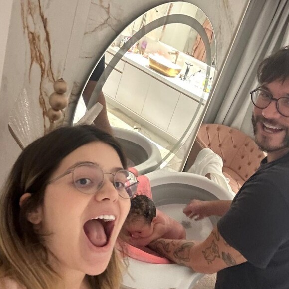 Viih Tube e Eliezer são pais de Lua, de apenas 2 meses