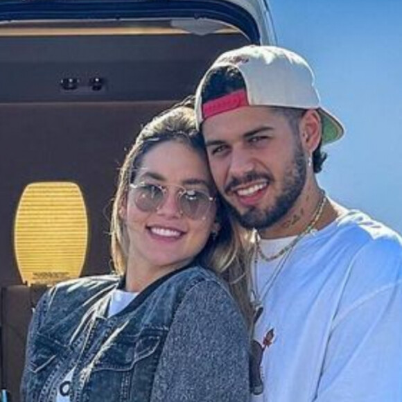 Virginia Fonseca ainda não passou para o nome do marido, Zé Felipe, o jatinho de milhões que lhe deu de presente em abril de 2023