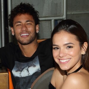 Bruna Marquezine e Neymar terminaram em outubro de 2018; foi a última vez em que eles estiveram juntos