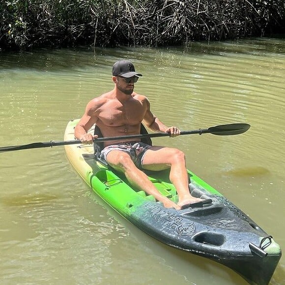 Rodrigo Godoy é personal trainner e tem 48 anos atualmente.