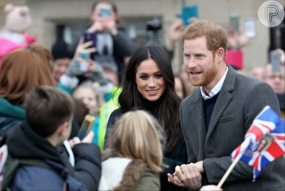 Filha de Príncipe Harry e Meghan Markle usa look inspirado na bandeira dos Estados Unidos em desfile que celebra a Independência do país