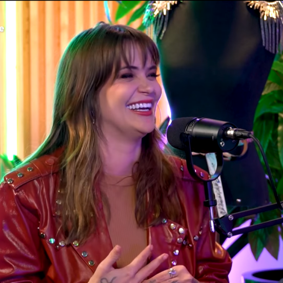 Marcela Mc Gowan se diverte em papo sobre brinquedos eróticos com Luciana Gimenez